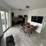 Frane Apartmán