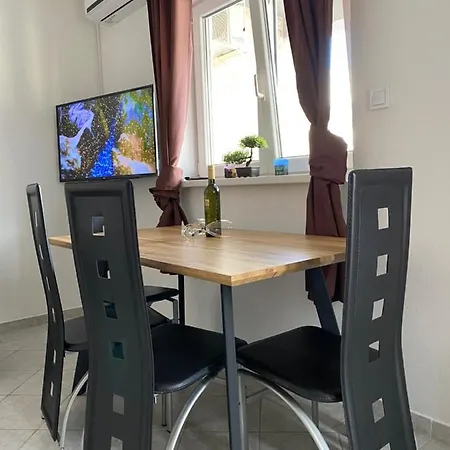 Frane Apartman