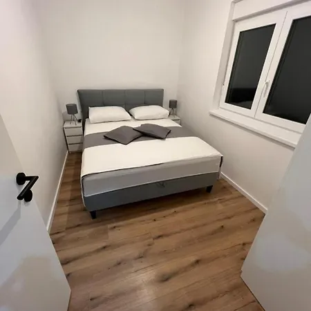 Apartman Frane