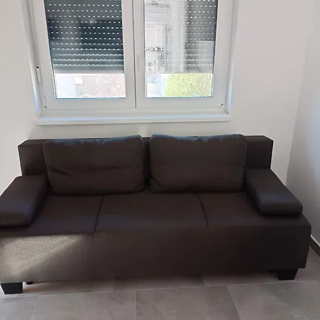 Frane Apartman *