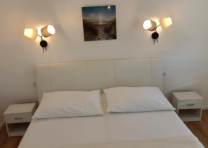 Frane Apartamento Vir