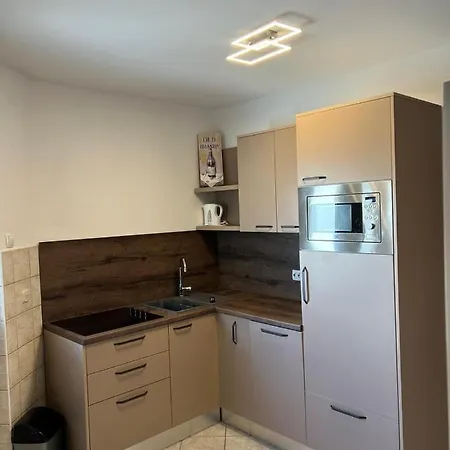Apartment Frane