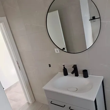 Apartman Frane *