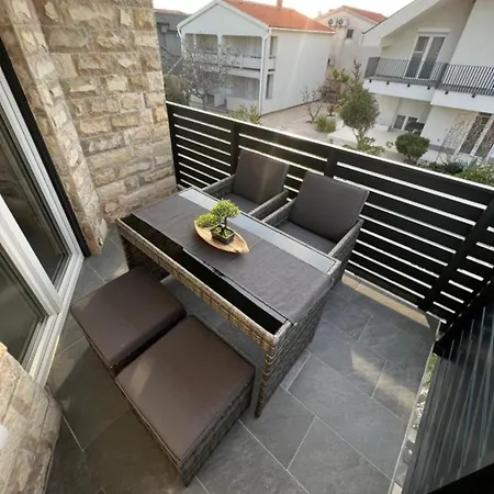 Frane Apartment